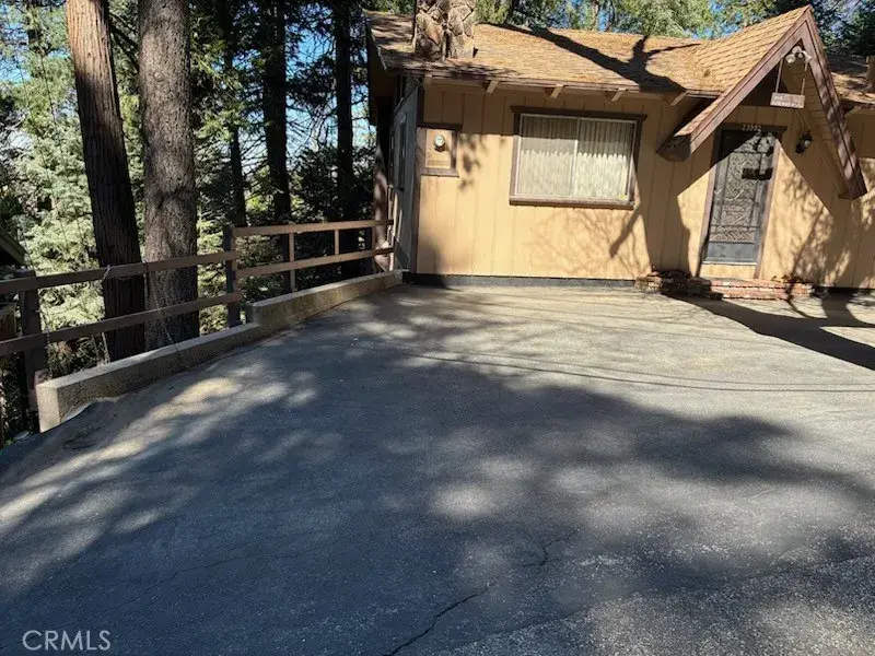 23992 Lakeview Dr., Crestline, CA 92325 - #3