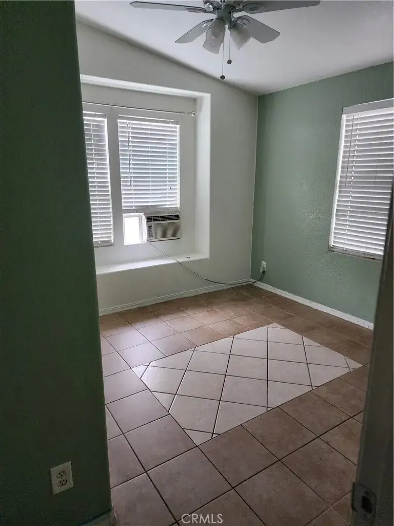 250 N Linden, Rialto, CA 92376 - #2