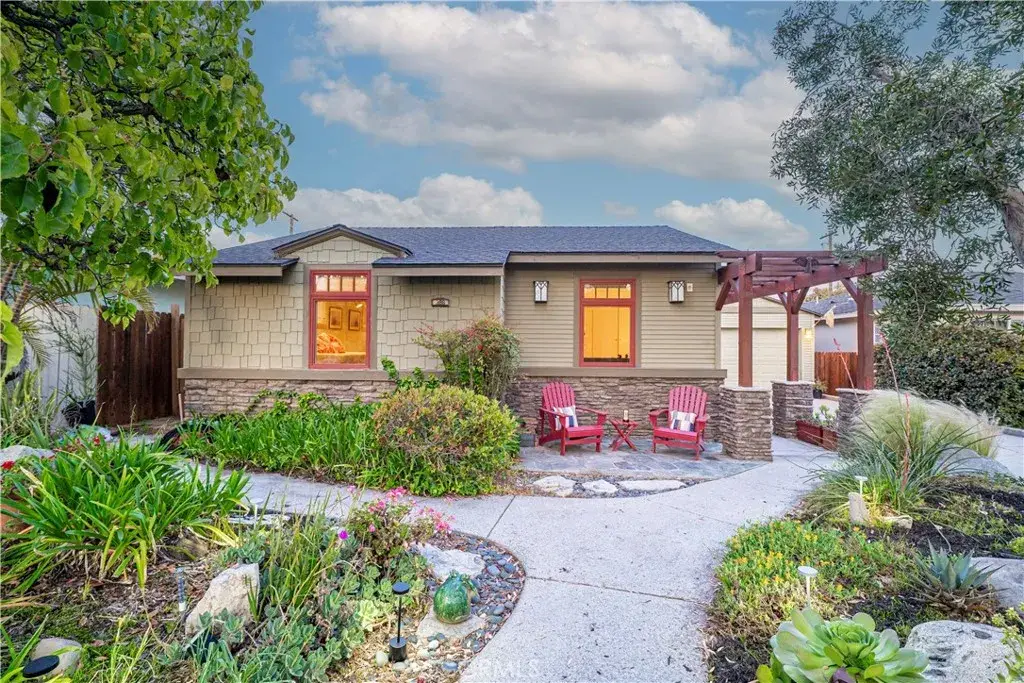 386 Los Altos Avenue, Long Beach, CA 90814 - #1