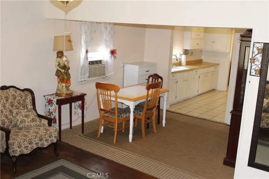 5852 Lanto, Bell Gardens, CA 90201 - #3