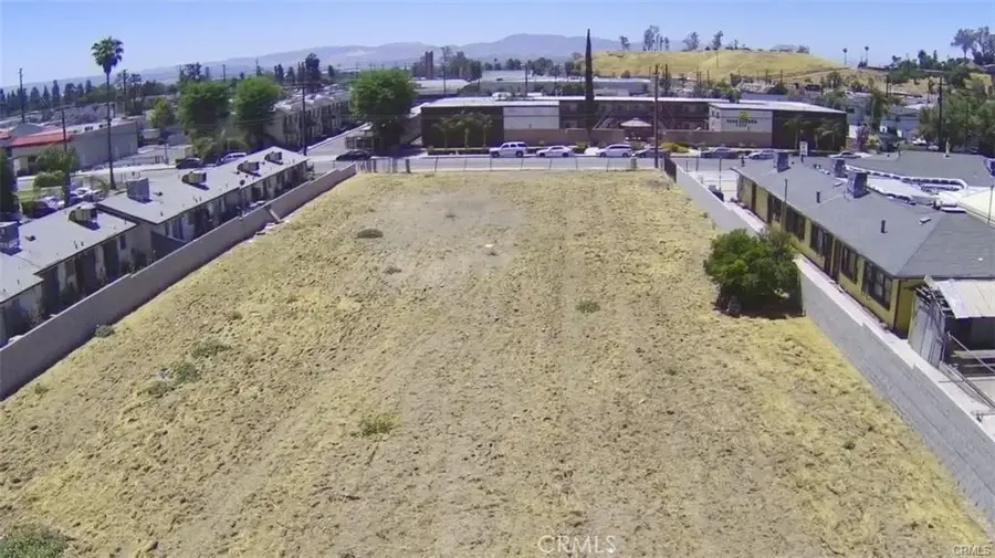 1550 Pumalo, San Bernardino, CA 92404 - #3