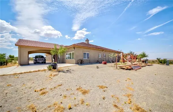 3789 Luna Road, Phelan, CA 92371