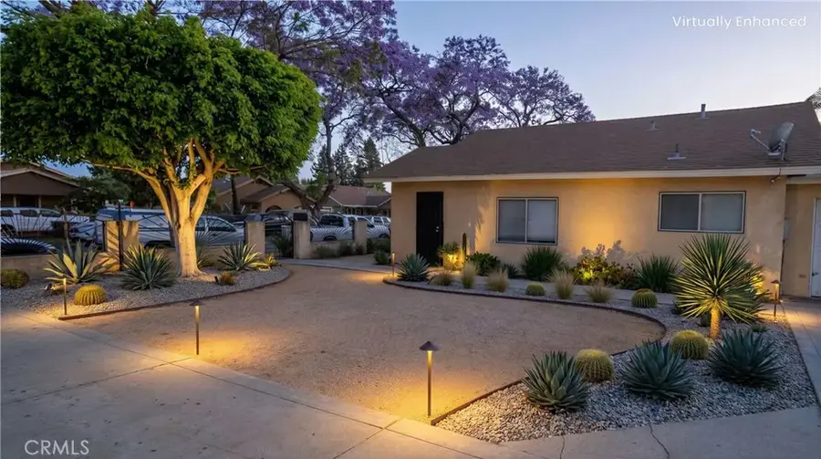 1003 W Myrtle Street, Santa Ana, CA 92703 - #2