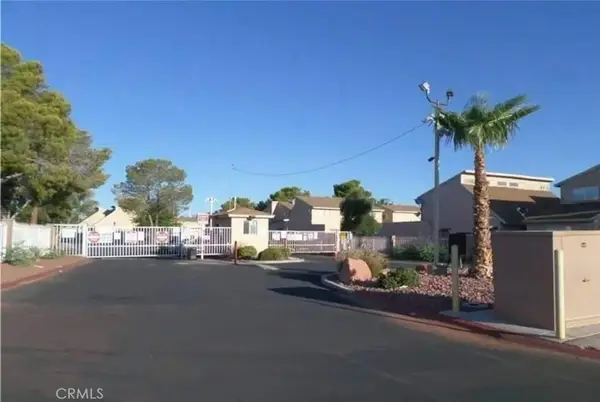 5196 Golden Lane #L, Las Vegas, NV 89119