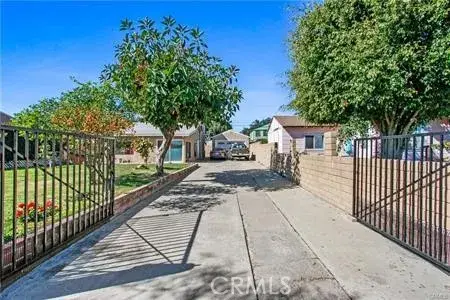2040 Kilson Drive, Santa Ana, CA 92707