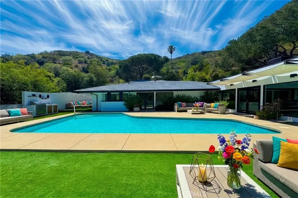 9621 Cedarbrook, Beverly Hills, CA 90210 - #1