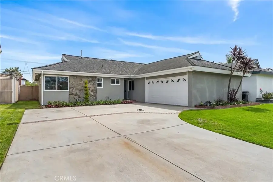 11852 Reagan Street, Los Alamitos, CA 90720 - #3