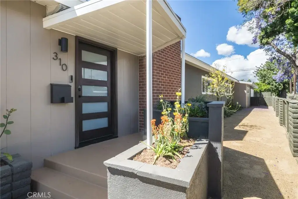 310 W 32nd, Long Beach, CA 90806 - #1