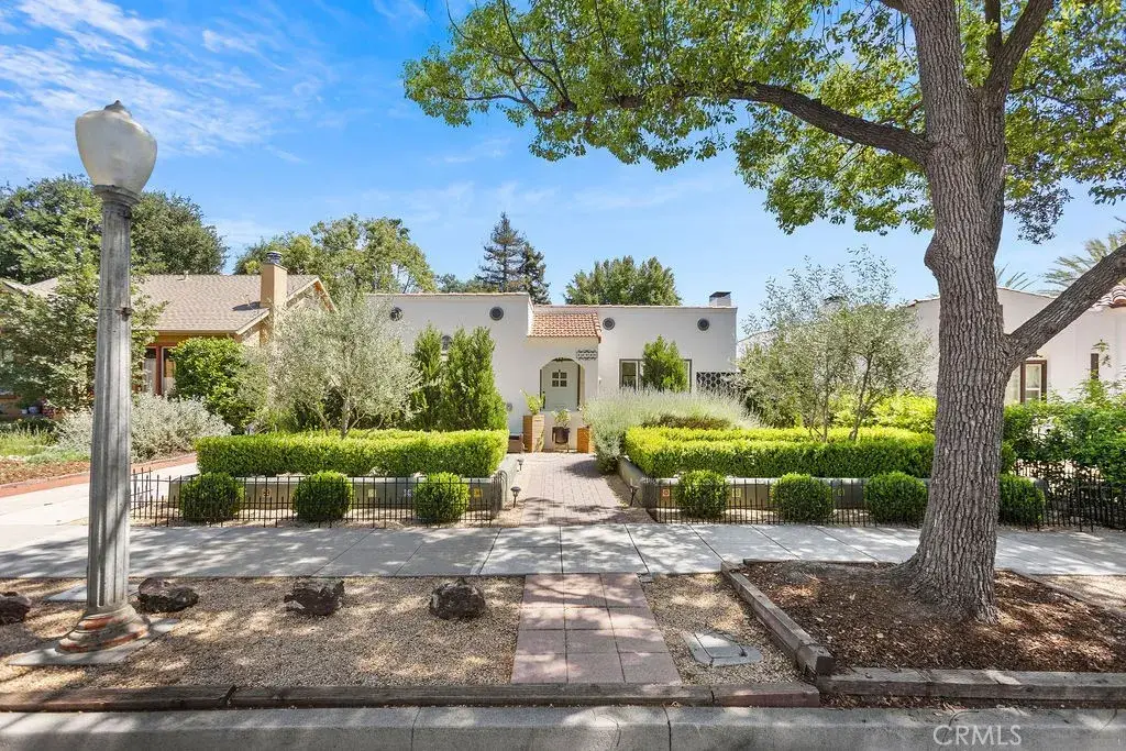 1710 N Los Robles, Pasadena, CA 91104 - #1