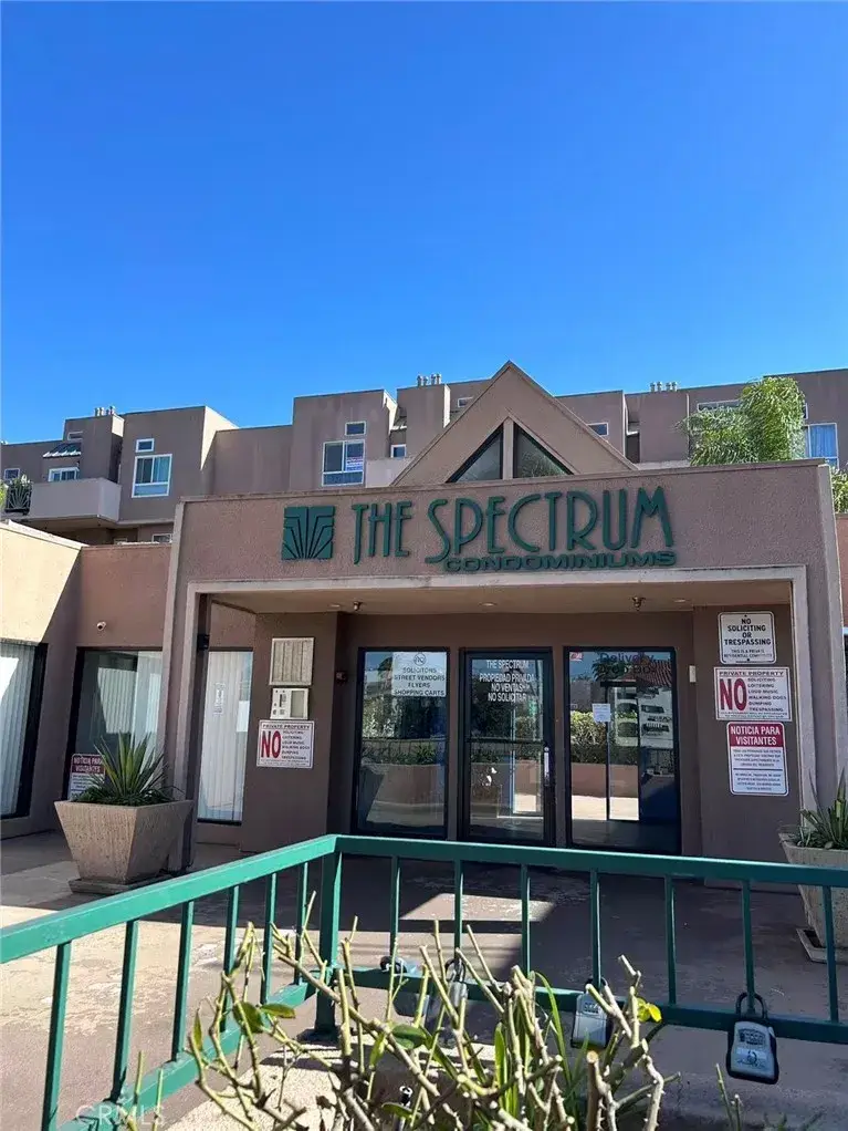 450 E 4th, Santa Ana, CA 92701 - #1