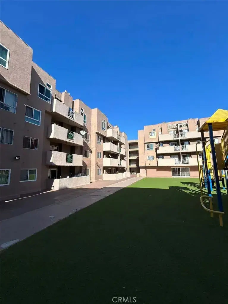 450 E 4th, Santa Ana, CA 92701 - #3