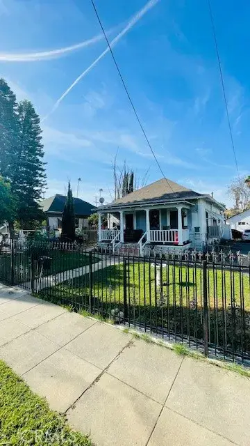 2944 6th, Riverside, CA 92507