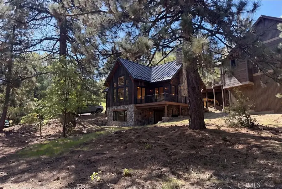 1684 Pinehurst Dr, Lake Arrowhead, CA 92352 - #3