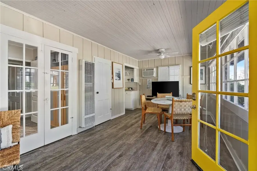 118 Emerald, Newport Beach, CA 92662 - #3