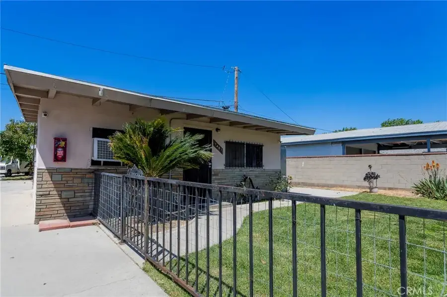 7411 Ira Avenue, Bell Gardens, CA 90201 - #3