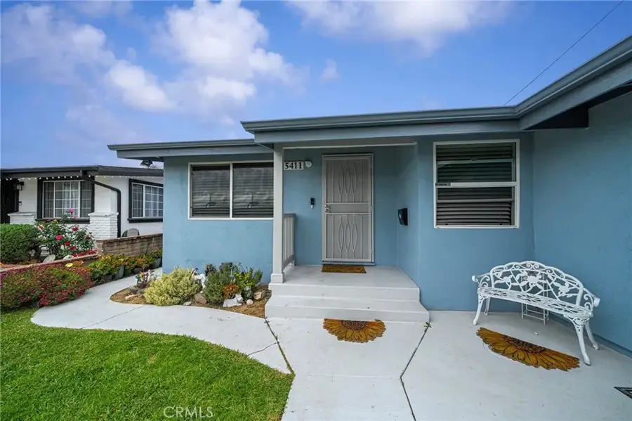 15411 Bonsallo Avenue, Gardena, CA 90247 - #2