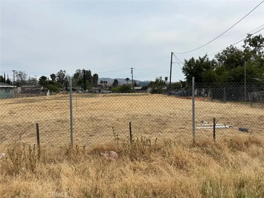 1220 Coulston, San Bernardino, CA 92408 - #1