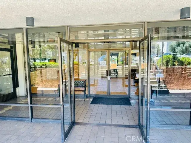 421 S La Fayette Park #214, Los Angeles, CA 90057 - #2