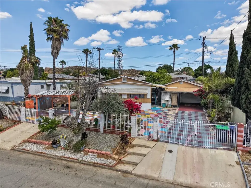 339 Altura Dr., Perris, CA 92570 - #1