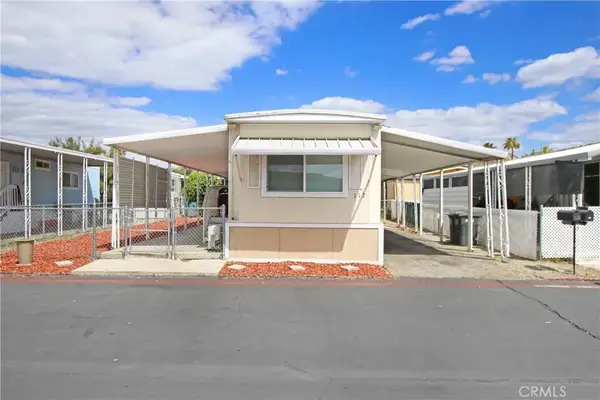 1455 S State #112, Hemet, CA 92543