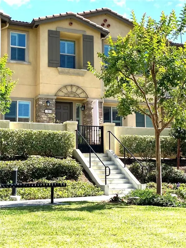 268 S Auburn Heights, Anaheim Hills, CA 92807