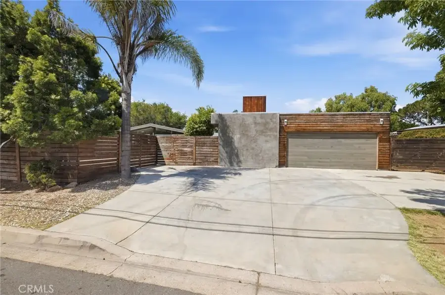 196 Santa Clara Drive, Vista, CA 92083 - #2