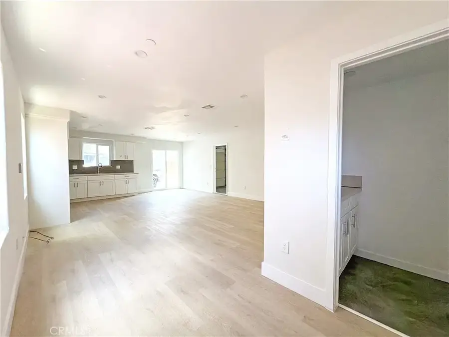 645 W 97th, Los Angeles, CA 90044 - #3