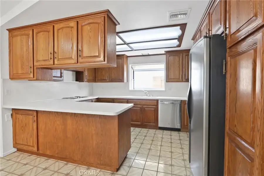 17565 Santa Monica, Fountain Valley, CA 92708 - #2