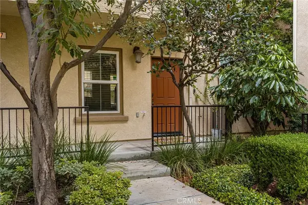 253 E Santa Fe Court, Placentia, CA 92870