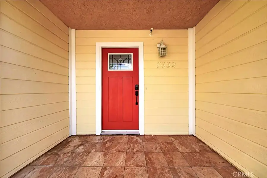 7552 Thousand Oaks, Tujunga, CA 91042 - #3