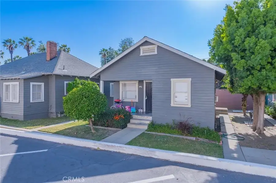322 W B, Ontario, CA 91762 - #3