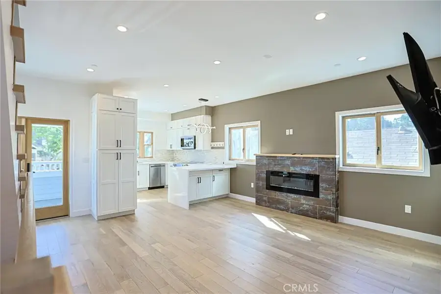 605 W 4th, Long Beach, CA 90802 - #3
