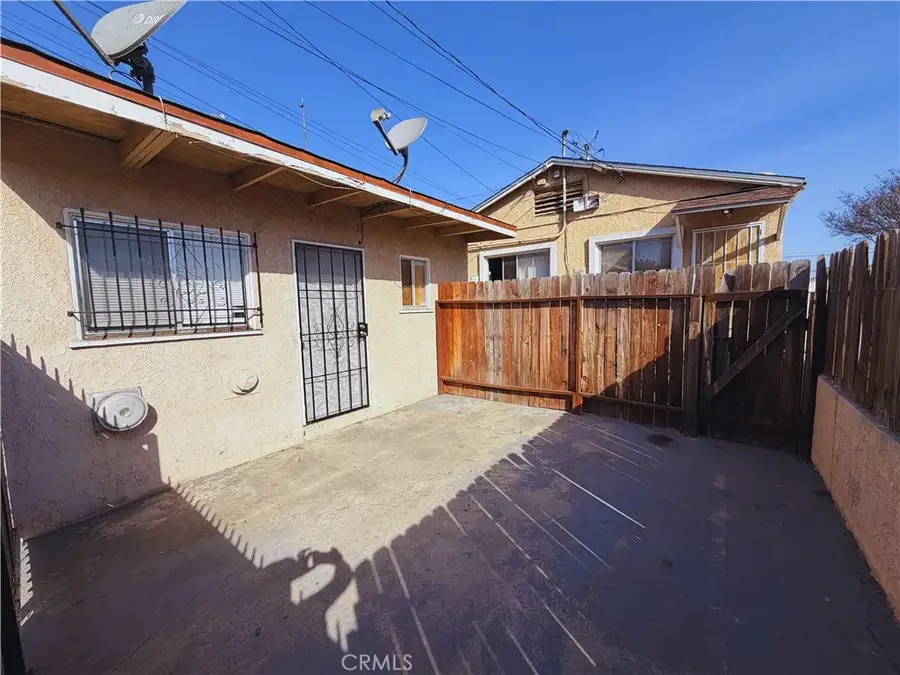 350 E South, Long Beach, CA 90805 - #2