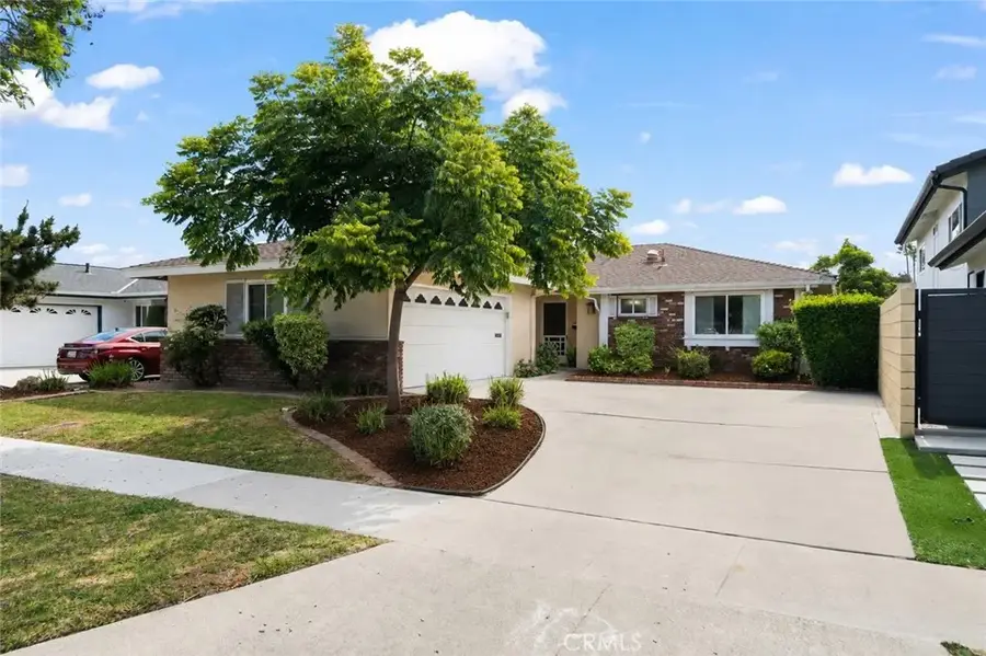3501 Claremore Avenue, Long Beach, CA 90808 - #2