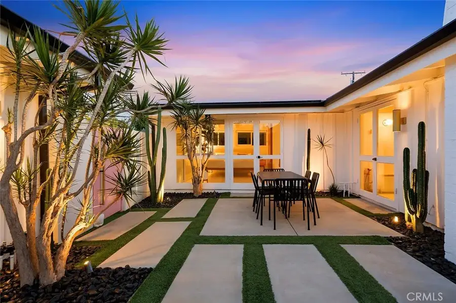 3065 Stevely, Long Beach, CA 90808 - #3
