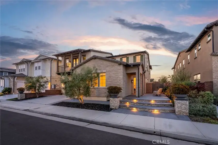 5201 Goldenrod Cir, Huntington Beach, CA 92649 - #3