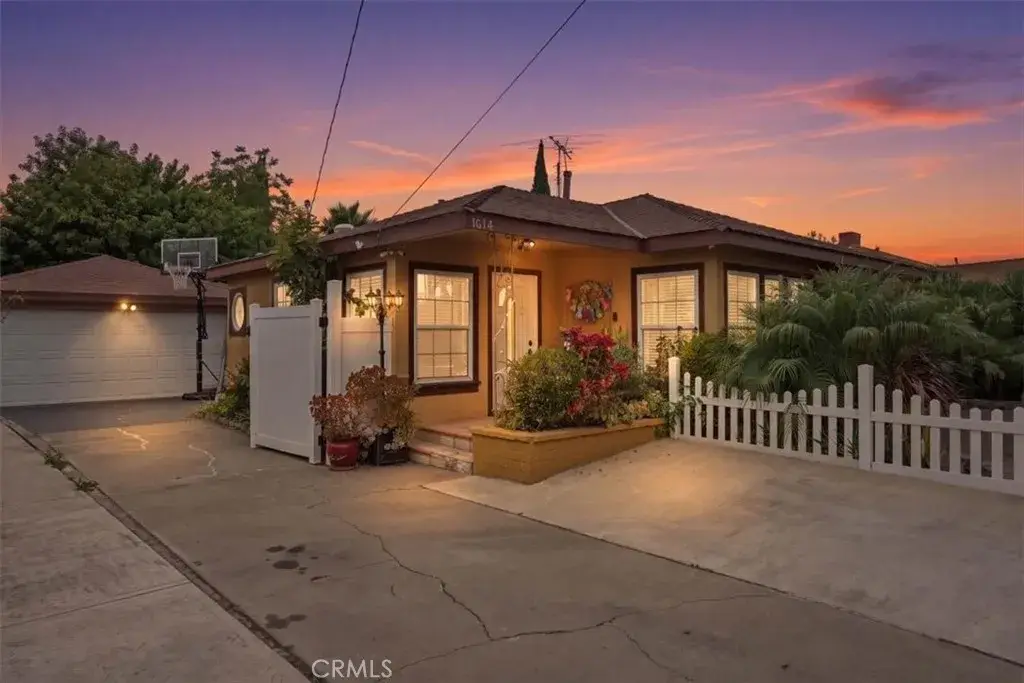 1614 S Flower, Santa Ana, CA 92707 - #1