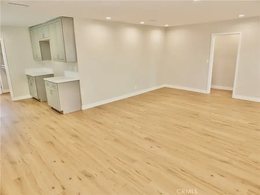 1335 W Burnett, Long Beach, CA 90810 - #3