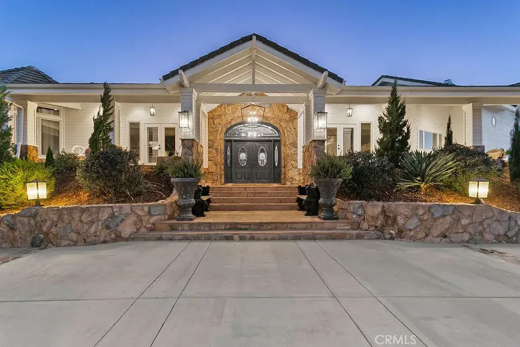 40075 Avenida La Cresta, Murrieta, CA 92562 - #1