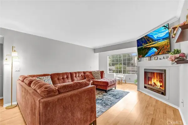 5500 Owensmouth Ave #122, Woodland Hills, CA 91367