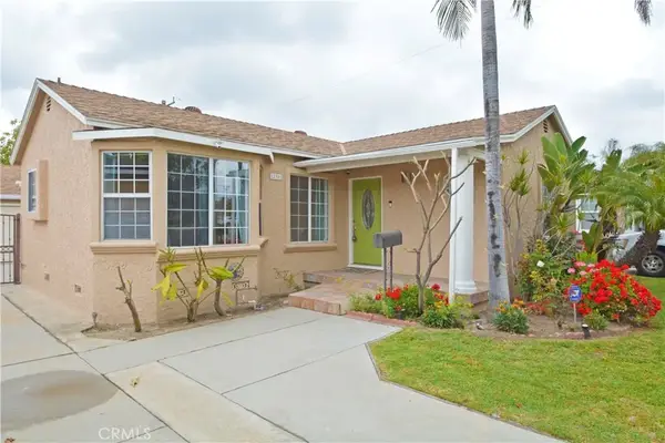 12301 Rives Avenue, Downey, CA 90242