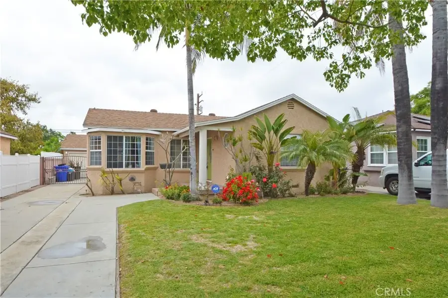 12301 Rives Avenue, Downey, CA 90242 - #2