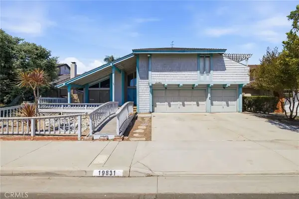 19831 Flagstone, Huntington Beach, CA 92646
