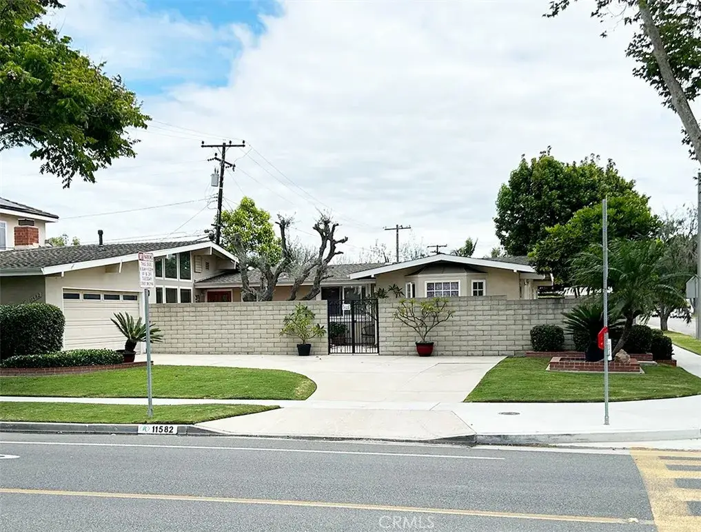 11582 Foster, Los Alamitos, CA 90720 - #1