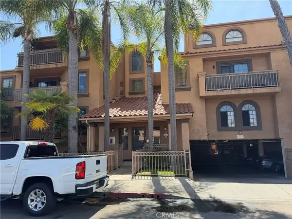 1509 Stanley #108, Long Beach, CA 90804