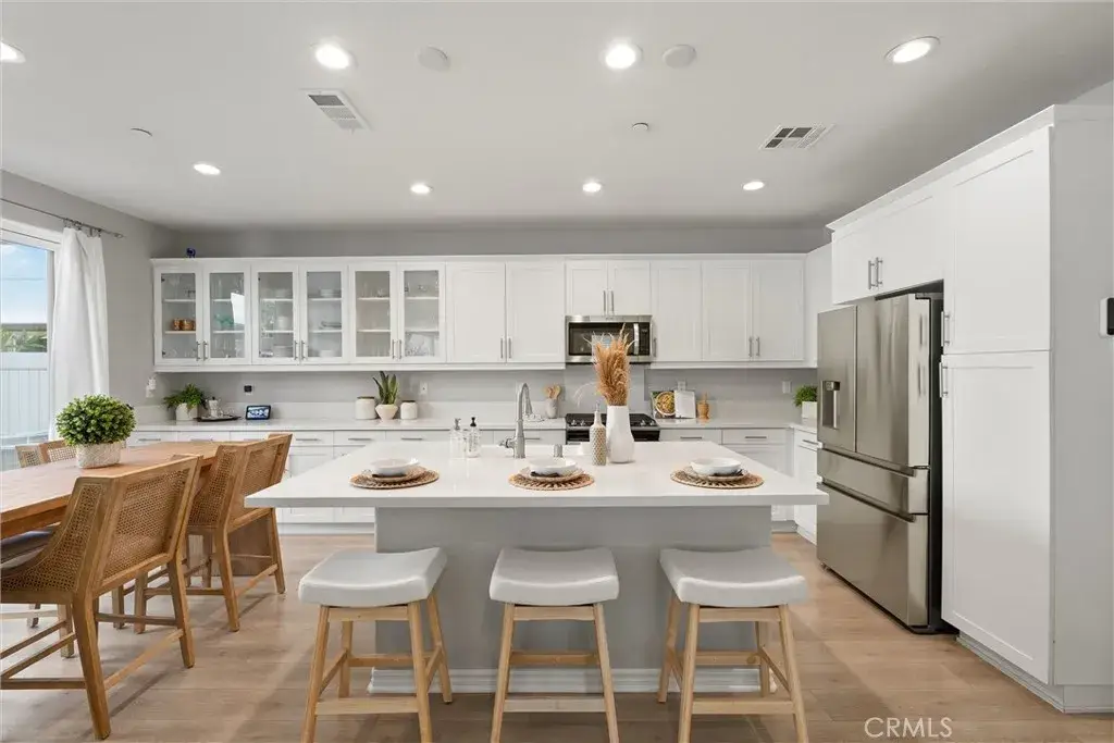250 W Ridgewood, Long Beach, CA 90805 - #1