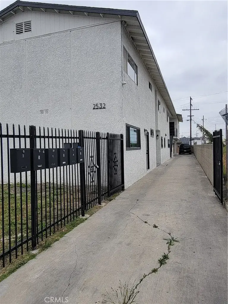 2532 Hauser, Los Angeles, CA 90016 - #2