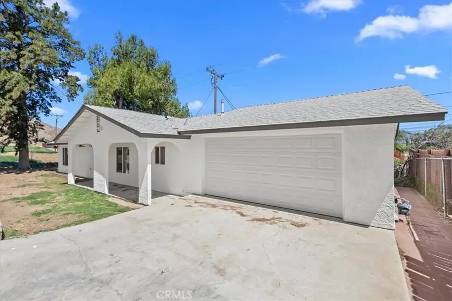 18344 7th, Bloomington, CA 92316 - #3
