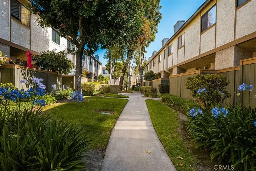 2000 W Palmyra #10, Orange, CA 92868 - #3