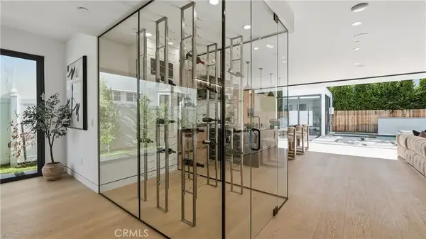 813 N Genesee Avenue, Los Angeles, CA 90046